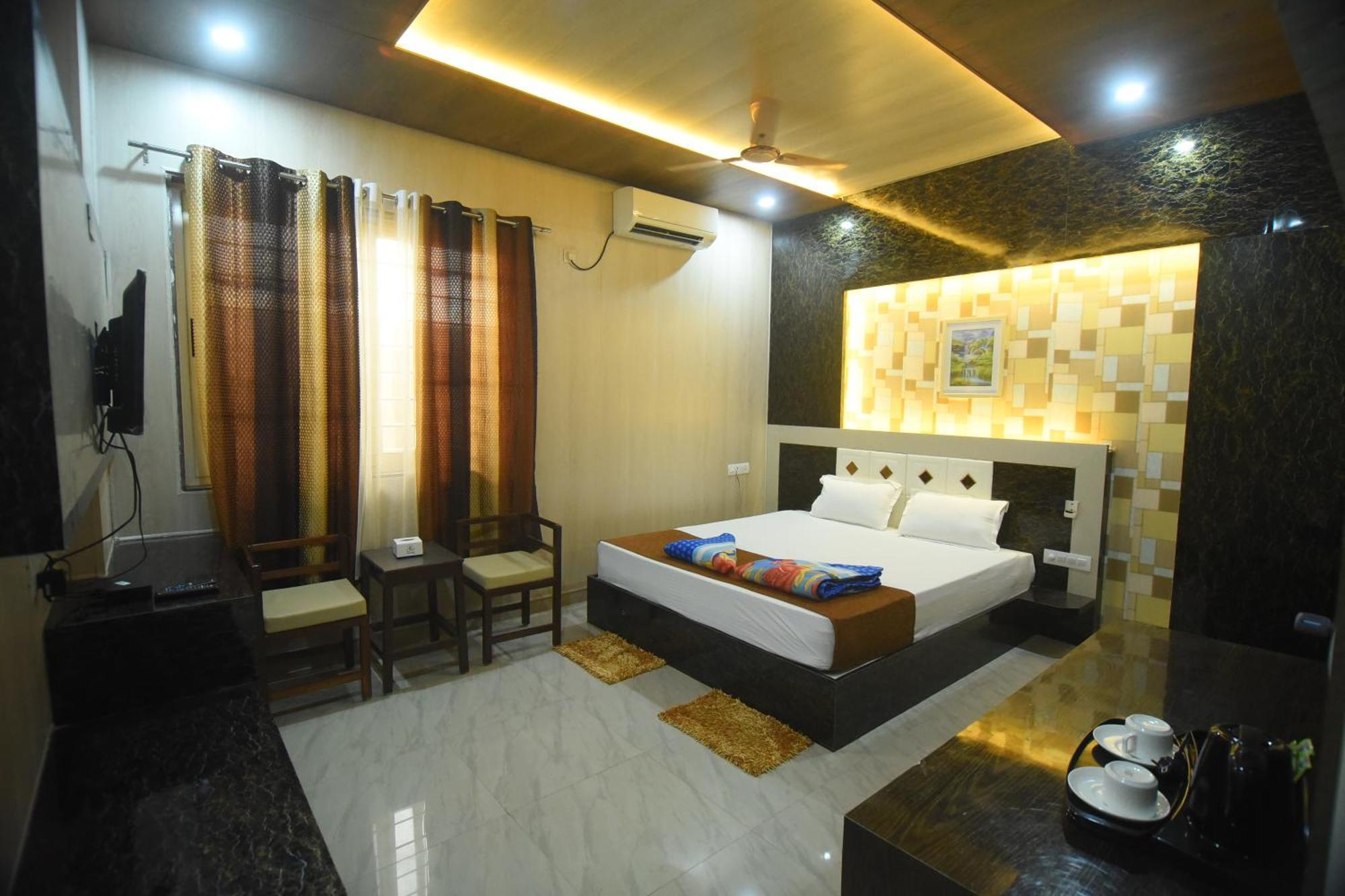 Hotel R Empire Revtree Davangere Exterior foto