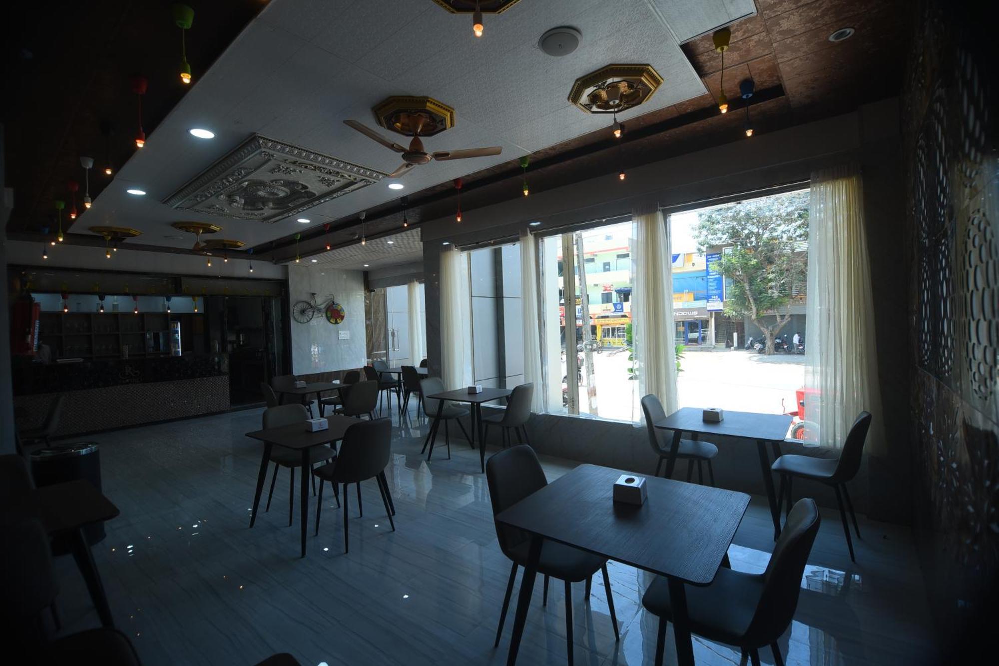 Hotel R Empire Revtree Davangere Exterior foto