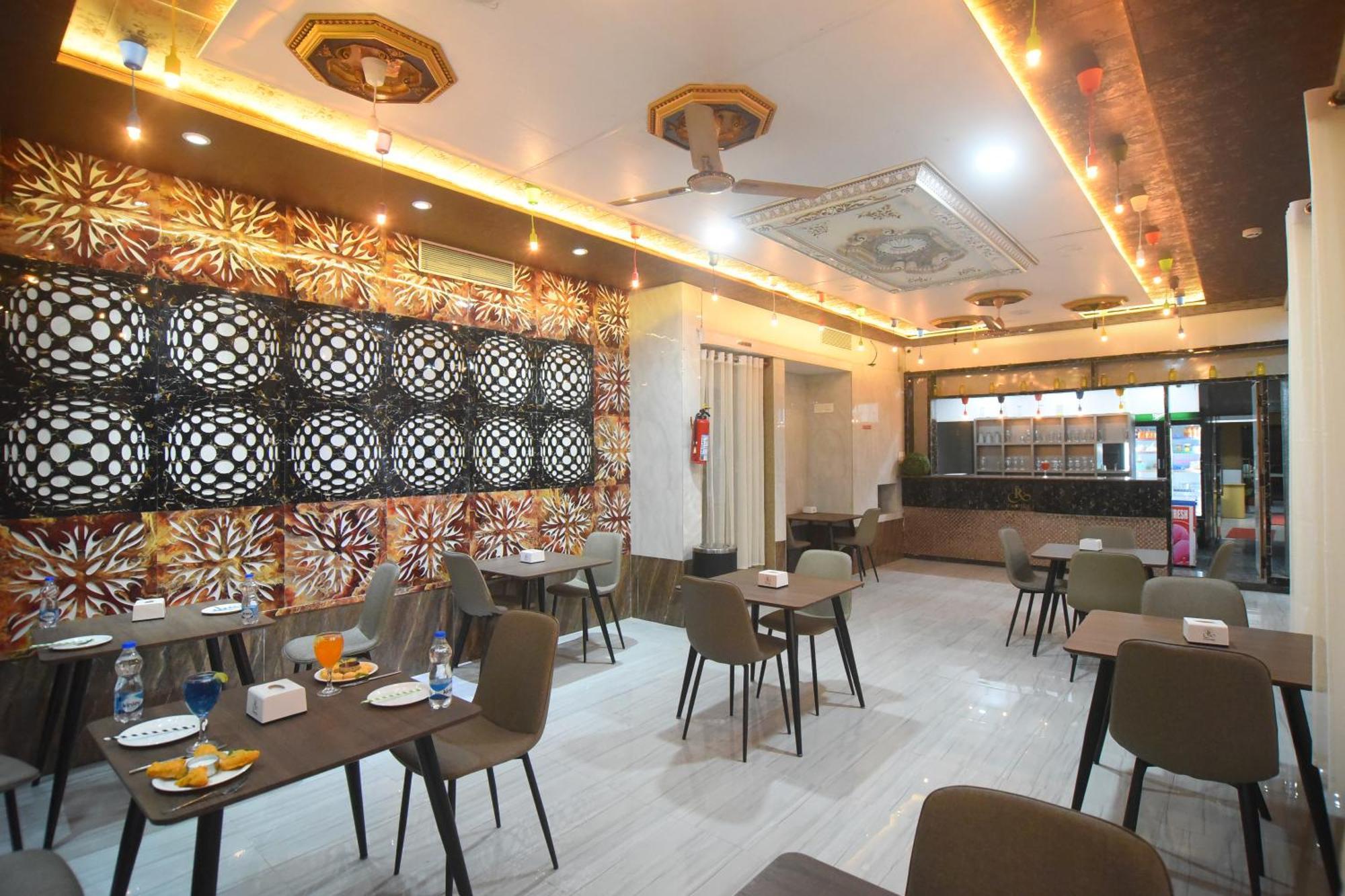 Hotel R Empire Revtree Davangere Exterior foto