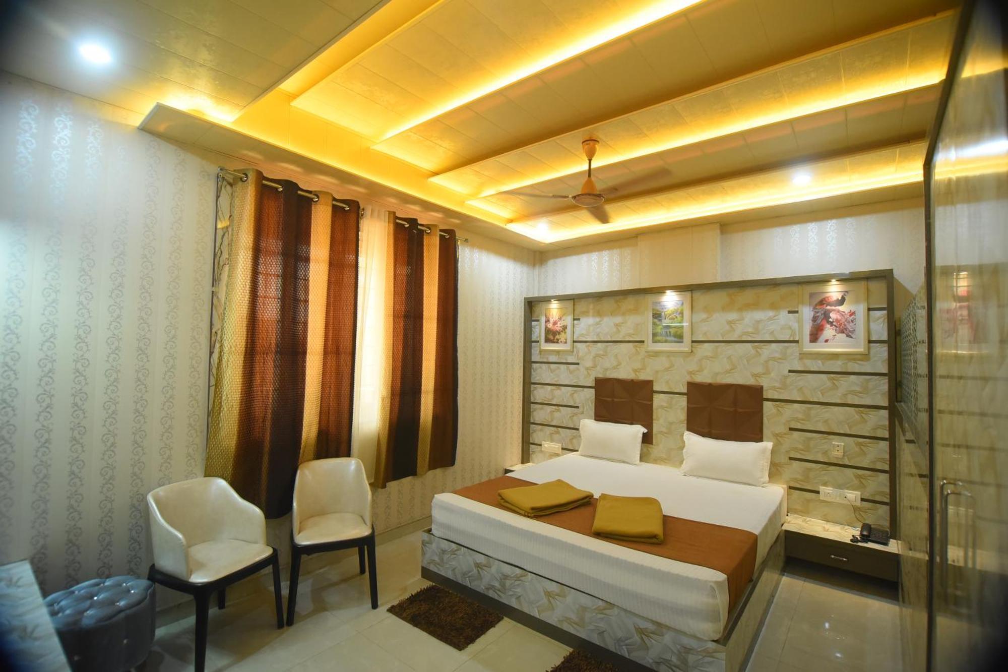Hotel R Empire Revtree Davangere Exterior foto