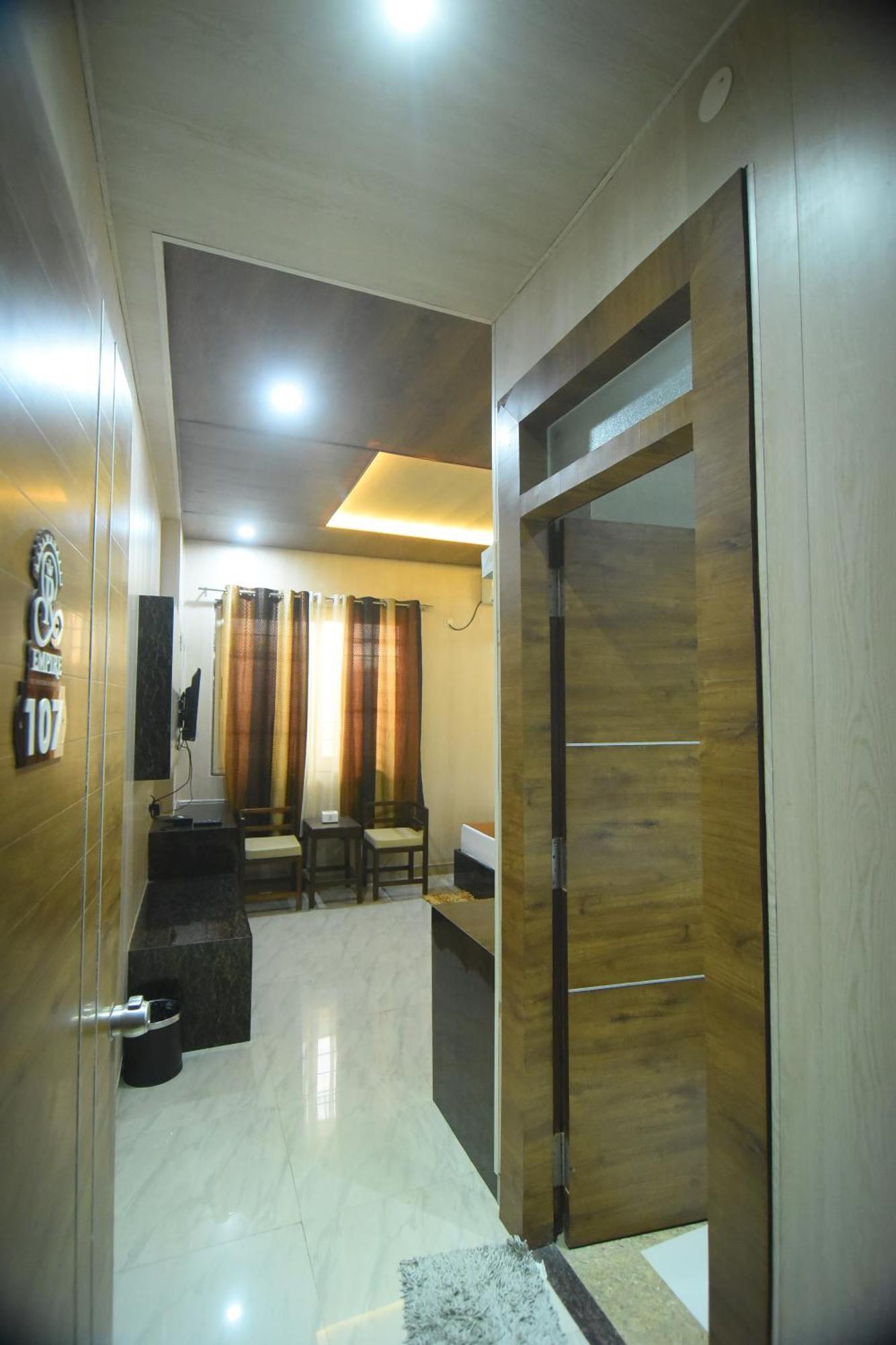 Hotel R Empire Revtree Davangere Exterior foto